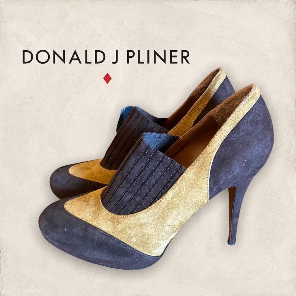 Donald J Pliner Camel Brown Suede Leather Heels 9